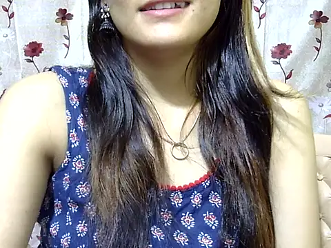Snapshot of Amira90 chatting on October 12, 6:34 am Amira90 online show from October 12, 6:34 am