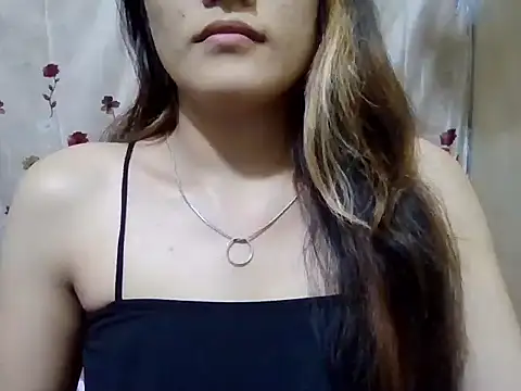 Snapshot of Amira90 chatting on October 16, 4:41 pm Amira90 online show from October 16, 4:41 pm