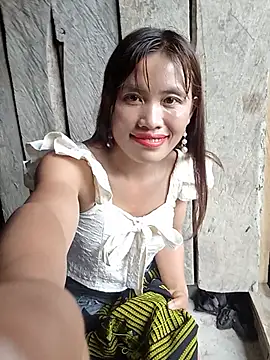 Snapshot of rubi_bae chatting on July 11, 9:56 am rubi bae online show from July 11, 9:56 am