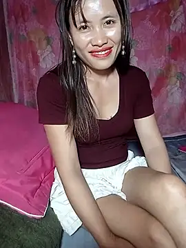 Snapshot of rubi_bae chatting on July 15, 11:48 am rubi bae online show from July 15, 11:48 am