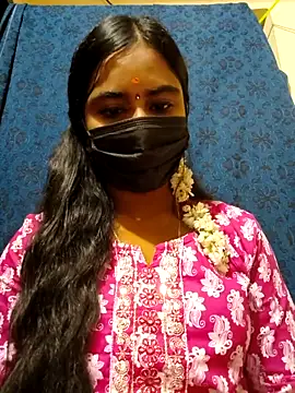 mini-queen online show from December 5, 5:53 pm