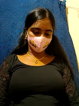 Snapshot of mini-queen chatting on January 31, 7:11 pm mini-queen online show from January 31, 7:11 pm