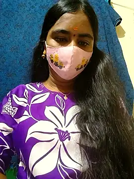 Snapshot of mini-queen chatting on March 1, 3:03 pm mini-queen online show from March 1, 3:03 pm