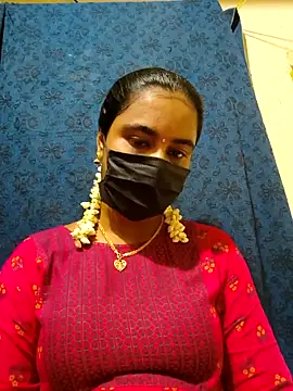 mini-queen online show from April 23, 11:20 am