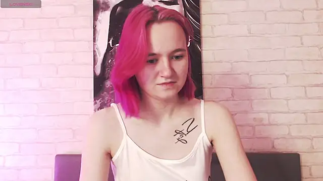 Ericha Stone online show from September 10, 1:16 am