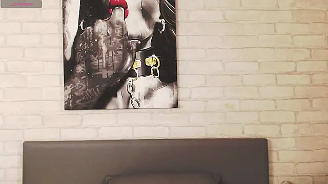 Ericha Stone online show from September 14, 1:49 am