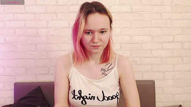 Ericha Stone online show from February 7, 2:15 am