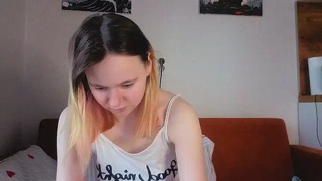 Snapshot of Ericha_Stone chatting on July 11, 1:52 am Ericha Stone online show from July 11, 1:52 am