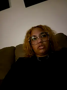 Snapshot of StylishEchium chatting on June 5, 4:41 am StylishEchium online show from June 5, 4:41 am