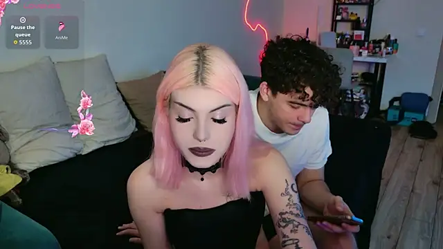 Alice18James online show from September 14, 6:07 pm