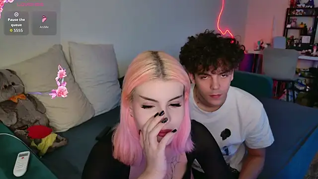 Alice18James online show from September 16, 6:31 pm