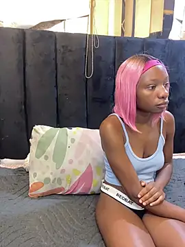 SexyPetitex25 online show from March 23, 7:07 pm