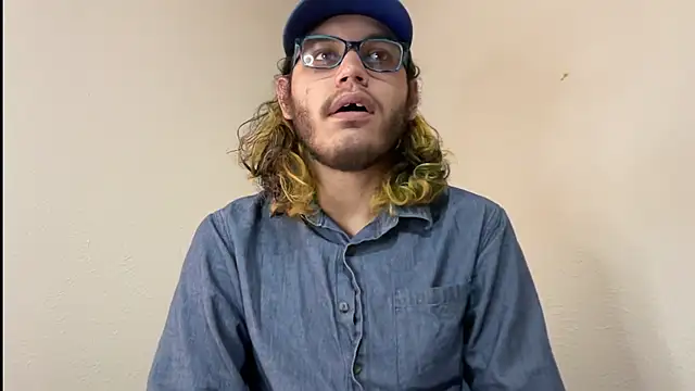 zacthefeetguy online show from March 1, 6:32 pm