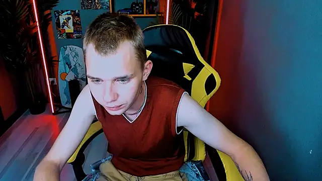 Snapshot of TimBlaks chatting on September 16, 8:54 pm TimBlaks online show from September 16, 8:54 pm