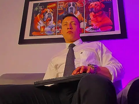 Snapshot of Masster_ares_ chatting on September 15, 3:50 am Masster ares online show from September 15, 3:50 am
