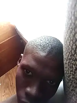 Snapshot of phumlanisanka chatting on January 8, 10:28 am phumlanisanka online show from January 8, 10:28 am