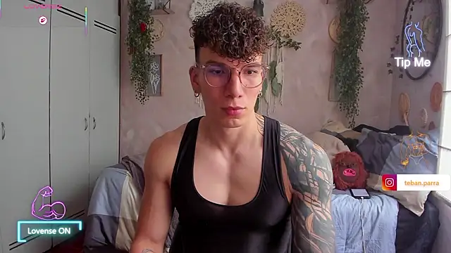 Snapshot of estebandi_do chatting on January 31, 7:56 pm estebandi do online show from January 31, 7:56 pm