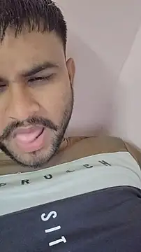 Snapshot of Frvgggghh chatting on March 1, 6:37 am Frvgggghh online show from March 1, 6:37 am