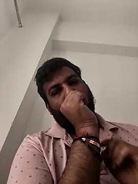 vinay smalldick online show from April 5, 3:58 am