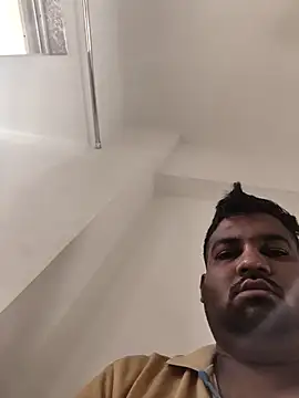 vinay smalldick online show from April 8, 2:00 am