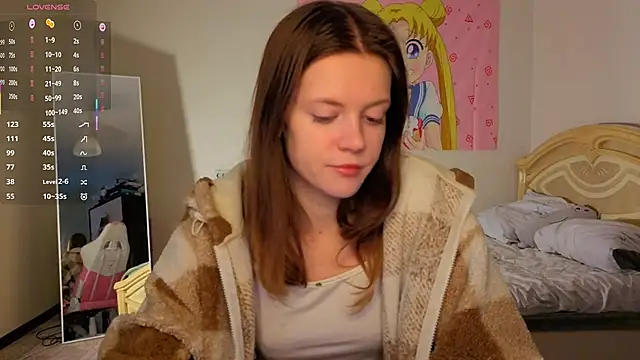 VibeQueenLucy online show from January 13, 7:13 am