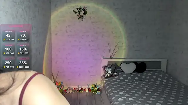 FakeLamb online show from April 5, 9:12 pm