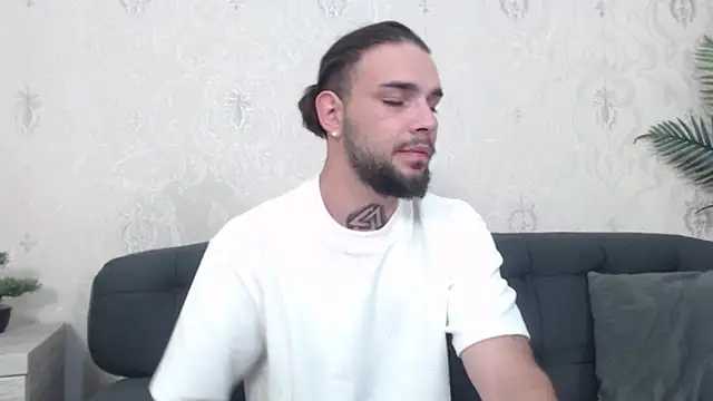 DanyelCarter online show from September 30, 7:08 pm