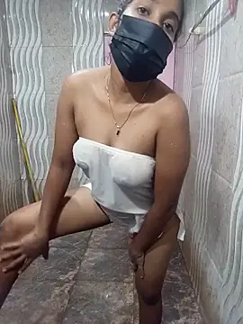 Snapshot of Shani_Izu chatting on May 29, 1:42 pm Shani Izu online show from May 29, 1:42 pm