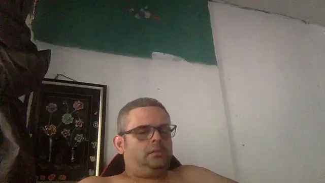 Snapshot of Katracho6969 chatting on May 13, 6:27 pm Katracho6969 online show from May 13, 6:27 pm