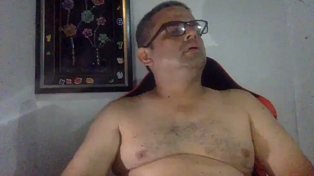 Snapshot of Katracho6969 chatting on May 19, 1:11 am Katracho6969 online show from May 19, 1:11 am
