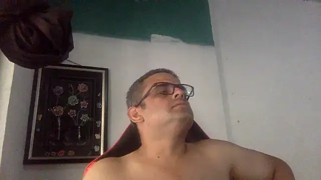 Snapshot of Katracho6969 chatting on June 5, 8:14 pm Katracho6969 online show from June 5, 8:14 pm