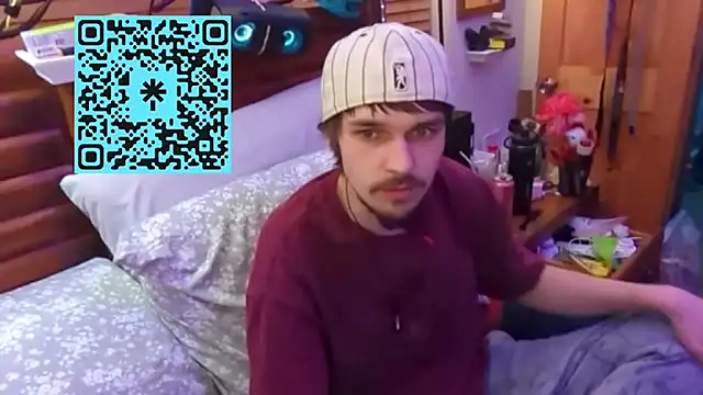 Snapshot of j_ray95 chatting on November 8, 5:18 am j ray95 online show from November 8, 5:18 am