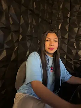 lil charme online show from October 27, 4:33 pm