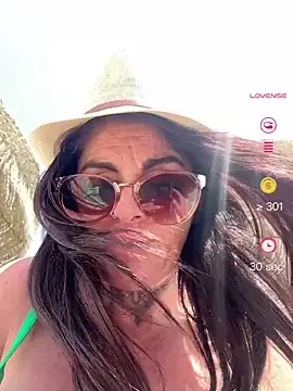 IrishmilfAnna online show from May 14, 10:11 am