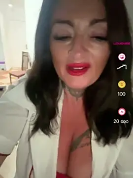 IrishmilfAnna online show from May 16, 7:45 pm