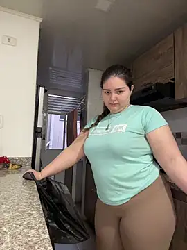 Snapshot of PortuPAWG chatting on January 13, 10:59 pm PortuPAWG online show from January 13, 10:59 pm