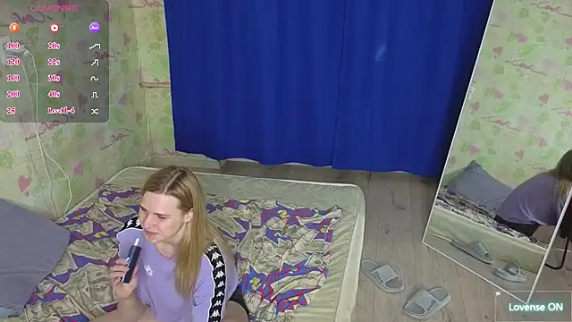 HelenMartines online show from June 28, 6:58 pm