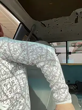 hotgirlkk1 online show from February 28, 4:52 pm