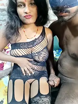 Snapshot of sexy-couple77 chatting on October 12, 12:09 am sexy-couple77 online show from October 12, 12:09 am