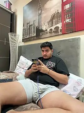 mixedcouplee69 online show from November 6, 11:04 pm