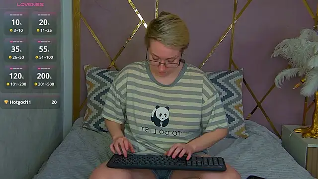 AlexandraGreen online show from February 26, 10:20 pm