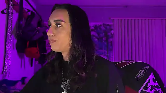 xoFrankie online show from February 17, 3:14 am