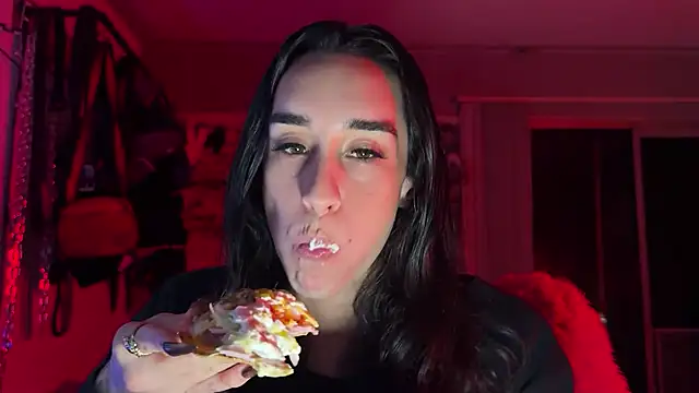 xoFrankie online show from March 30, 3:29 am