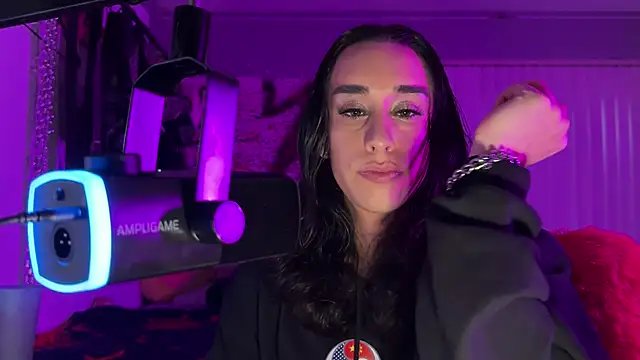 xoFrankie online show from April 11, 1:54 am