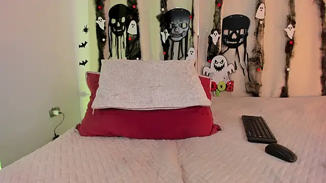 mrhot night online show from October 19, 10:54 pm