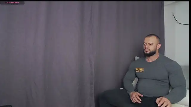 Snapshot of RickyMiami1 chatting on September 30, 5:18 pm RickyMiami1 online show from September 30, 5:18 pm