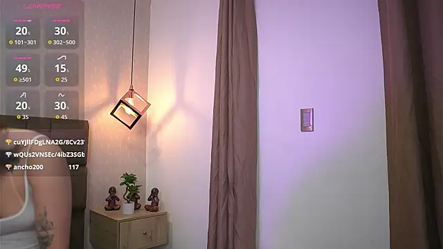 Snapshot of Julieth_Rojas chatting on June 4, 4:18 am Julieth Rojas online show from June 4, 4:18 am