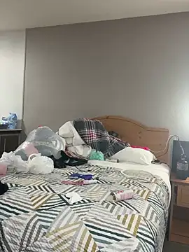 Snapshot of CinnaCakesss chatting on October 13, 10:26 am CinnaCakesss online show from October 13, 10:26 am