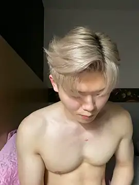 Snapshot of zachlee_69 chatting on October 13, 6:41 pm zachlee 69 online show from October 13, 6:41 pm