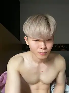 Snapshot of zachlee_69 chatting on October 18, 5:14 pm zachlee 69 online show from October 18, 5:14 pm